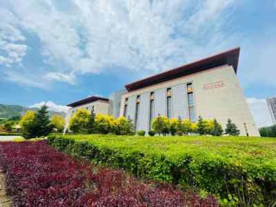 青海青海藏文化博物院半日游【了解藏族文化·精致小團(tuán)小車(chē)游·自由自在含門(mén)票·市區(qū)接送】線路推薦